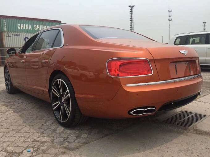18款宾利飞驰V8S 最新降价行情福利优渥-图5