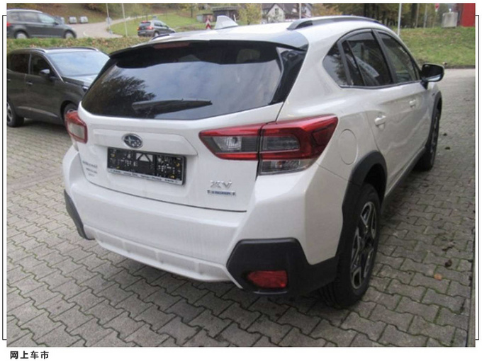 斯巴鲁XV实拍曝光多边形进气格栅/嵌入式中控屏-图3