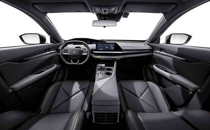 销量一直遥遥领先 实锤了,长安UNI-V才是国货钢炮王-图2