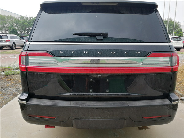 林肯领航员旗舰SUV车型 全新登港询底价-图17