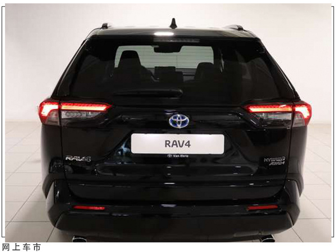丰田全新RAV4实拍曝光内饰大幅升级/油耗仅5L-图3