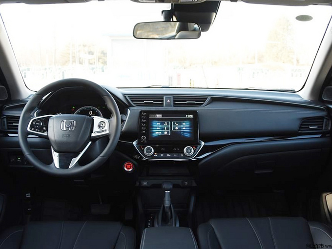 10万买经济省油家用轿车 看看这三款车怎么样-图7