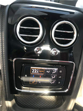 17款宾利飞驰降关税 欧规版V8S霸气十足-图5