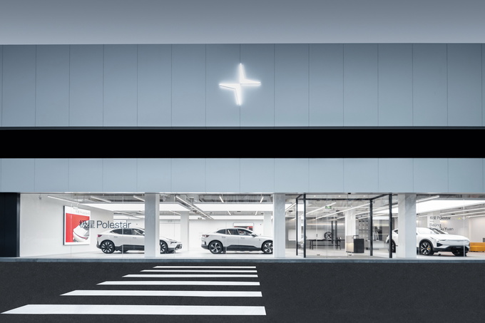 极星Polestar 4开启全国交付 29.99万起 北京最大交付中心营业-图1