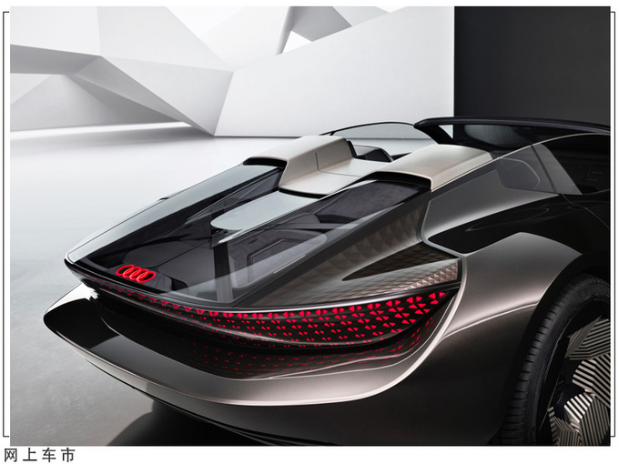 奥迪全新概念车亮相轴距可变/配全新内嵌双联屏-图8