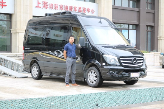 19款奔驰斯宾特 商旅24H房车可私人订制-图5