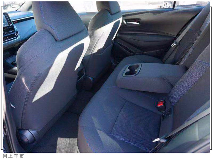 丰田卡罗拉运动版实拍配熏黑套件/搭1.8L引擎-图6