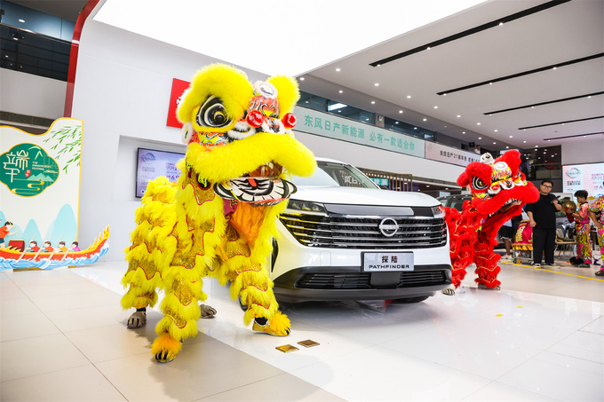 限時誠意價21.98萬起東風日產探陸兩驅6座新級別寵粉上市-圖5