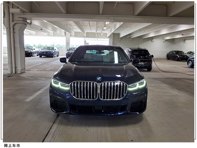 宝马全新740i实拍搭3.0T六缸引擎/标配激光大灯-图2