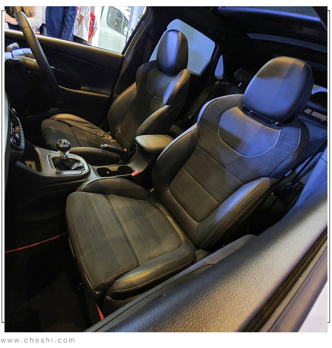 现代新i30运动版实拍 搭2.0T引擎+6速手动变速箱-图8