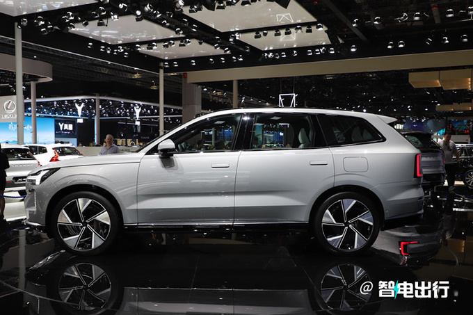 沃尔沃EX90接受预订预计售60-80万 4座版卖88万-图7