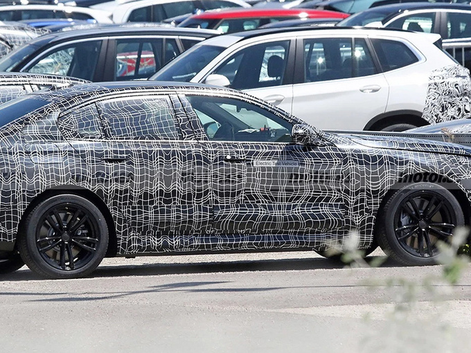 宝马全新5系谍照将增纯电版本/续航或达500公里-图1