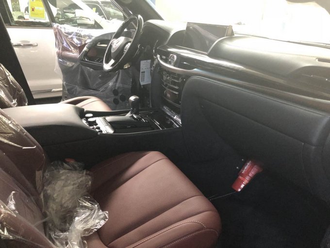 新款雷克萨斯LX570 高配越野新装备惠享-图5