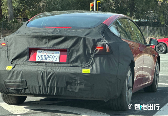 特斯拉新款Model 3曝光今年二季度发布/内饰翻新-图7
