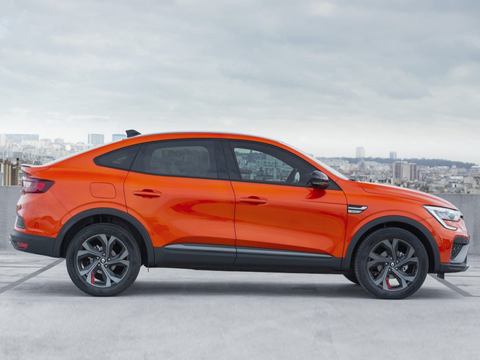 雷诺将推科雷嘉轿跑版搭1.3T引擎/溜背造型设计-图1