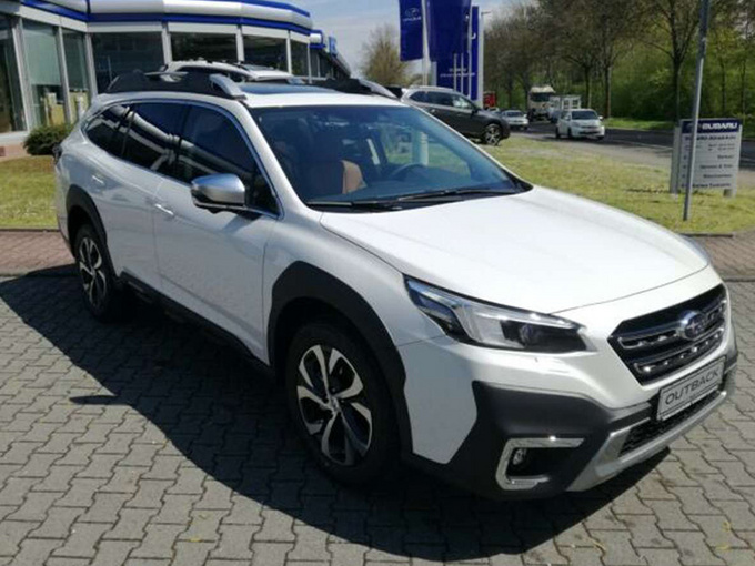 斯巴鲁傲虎实拍曝光 多边形格栅/配大尺寸中控屏-图1