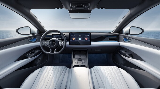 北京车展比亚迪海豹06DM-iOCEAN-M海狮07EV亮相展台-图3