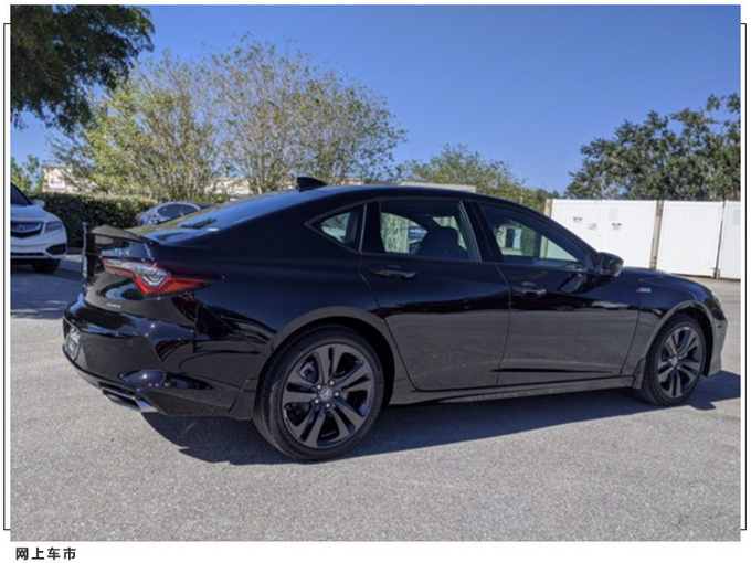 讴歌全新TLX实拍搭2.0T+10AT/双出矩形排气口-图3