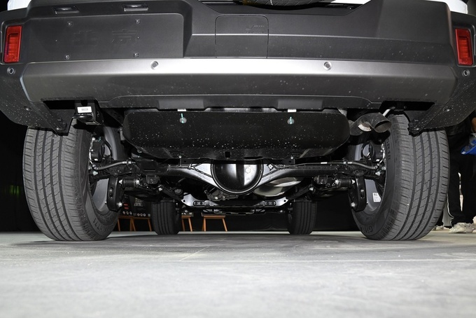 2023广州车展全新BJ40城市猎人版上市售价17.98-21.98万元-图9