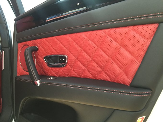 17款宾利飞驰V8S四座 现车充分色采可选-图8