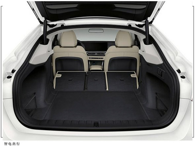 宝马i4内饰曝光大尺寸悬浮屏幕/运动风格座椅-图5