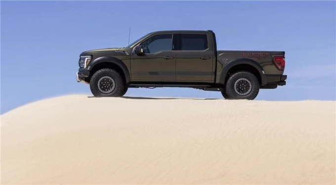 全新福特F-150猛禽及猛禽R亮相合57万起720马力超过霸王龙-图3