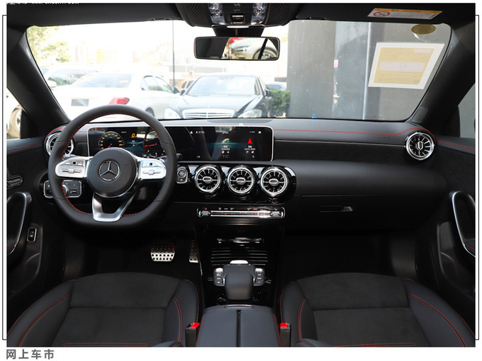 奔驰新CLA家族上市 顶配涨4千 四驱车型售33.78万-图6