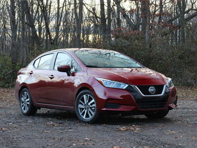 日产新款阳光实拍曝光 提供三种配置/搭1.6L引擎-图1