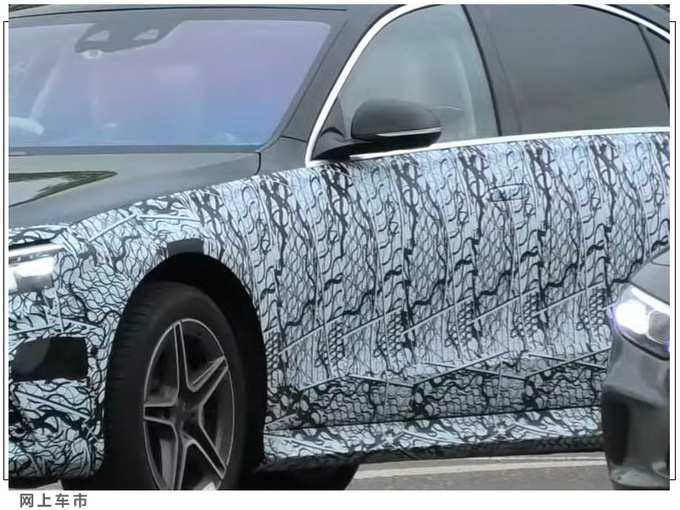 奔驰全新S级街拍曝光配隐藏门把手/年内亮相-图5