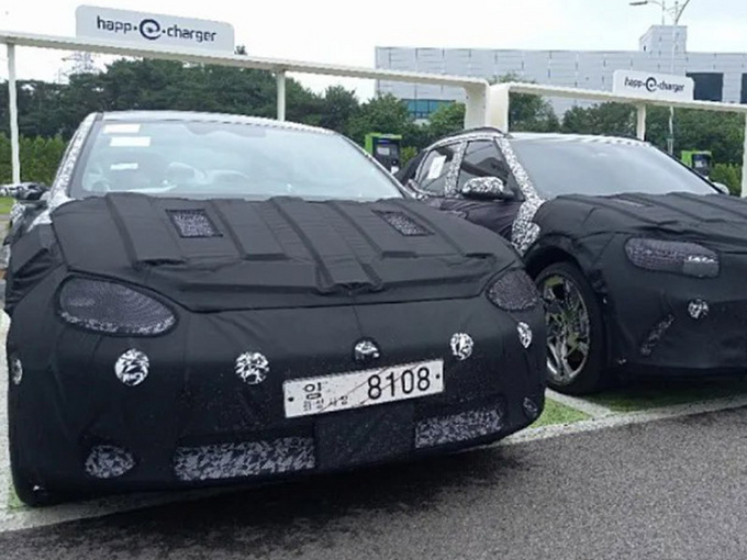 现代全新轿车内饰曝光配悬浮式双联屏/明年开售-图1