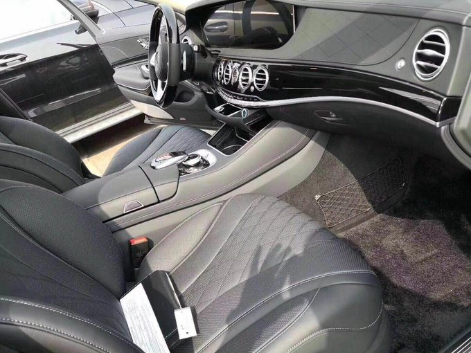 18奔驰迈巴赫S560 四座顶配传奇豪车逆袭-图5