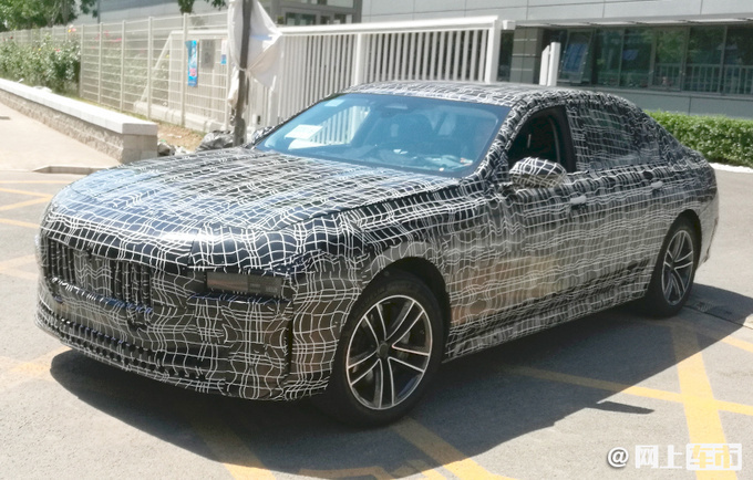 宝马7系全新谍照前脸换分体式大灯/配电子门把手-图7