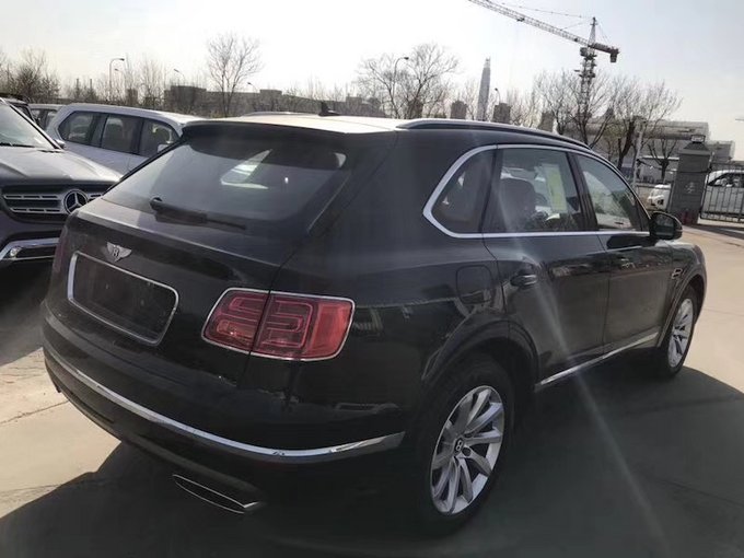 18款汽油宾利添越定制版 奢侈SUV诚信价-图4