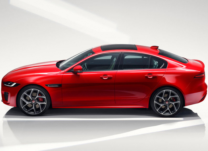 捷豹全新XE多图实拍 内饰全面升级/27万元起售-图5