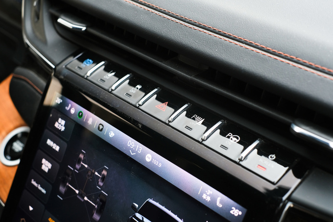 《豪华180》全新大切诺基4xe能否成为越野传奇的新篇章-图13