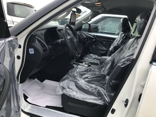 19新款日产尼桑途乐XE/SE 版本图文对比-图4