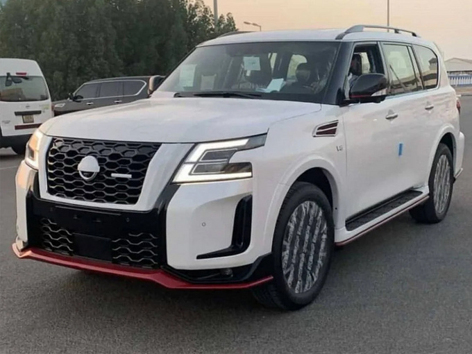 日产新款途乐Nismo实车曝光明日发布/搭5.6L V8-图1