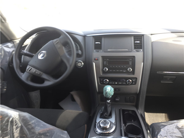 18款日产途乐Y62 中东版4.0五种配置分析-图6