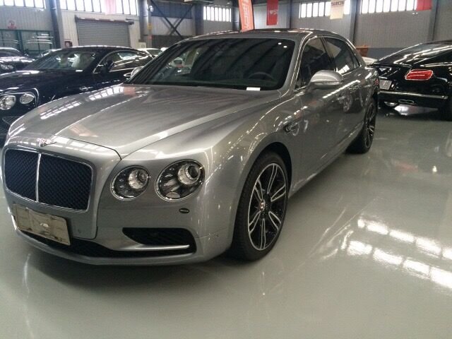 2018款宾利飞驰V8S 豪车界明星限时巨降-图1