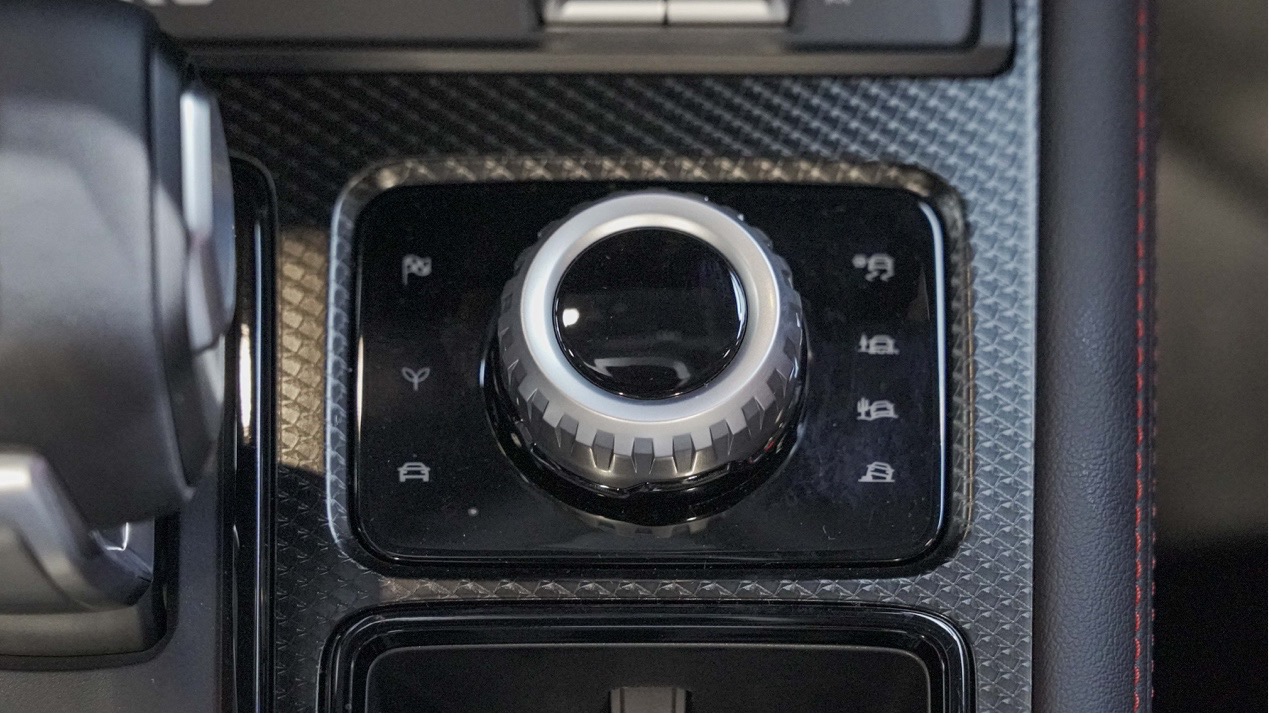 17.28万购越野大满配 江铃大道敢探者车展实拍-图9