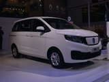 领坤EV