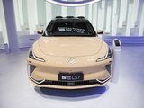 智己 LS7 黄色