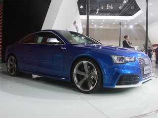 奥迪 RS5