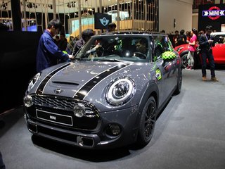 MINI COOPERS