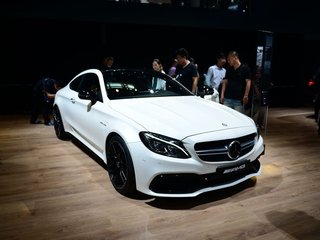奔驰C63S