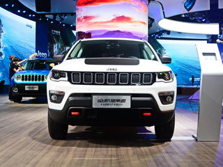Jeep指南者四驱版