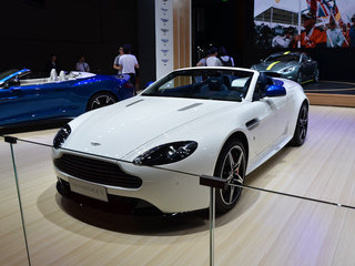 Aston Martin V8 Vantage S