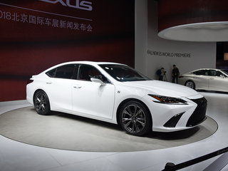 全新雷克萨斯ES
