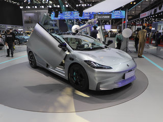 埃安 Hyper GT 银色