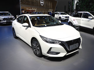 日產(chǎn) 新軒逸 燃油版 白色